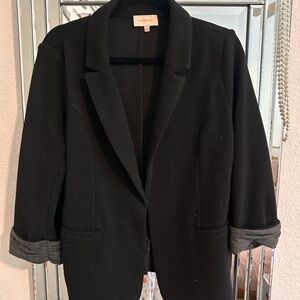 Skies Are Blue Black Blazer